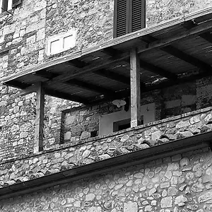 https://loliviera-pari.it-tuscanyhotel.com